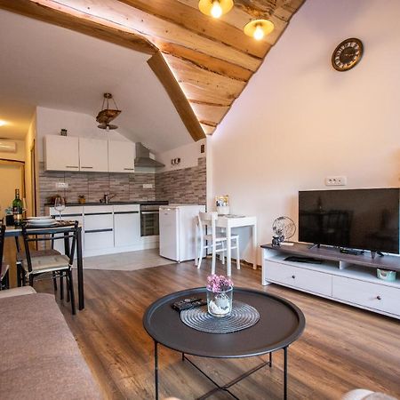 Apartman Mila Йосипдол Екстериор снимка